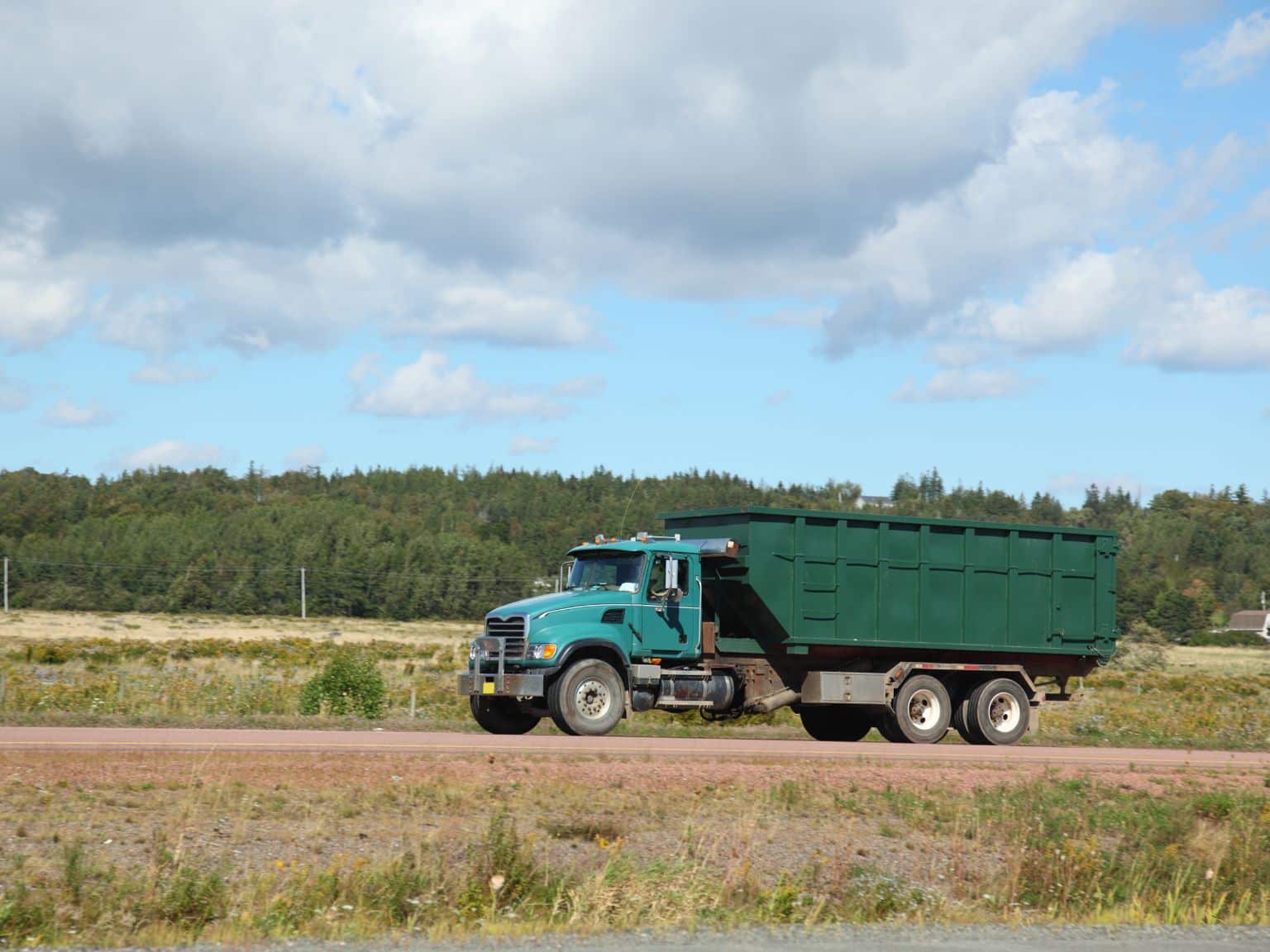 Comparing 15 cubic yard dumpster Rentals: Cost-Effective